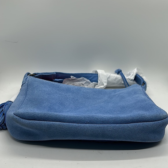 Minnetonka NWT Beautiful Light Blue Leather Crossbody Bag Purse 🌺🌺 - Picture 5 of 7